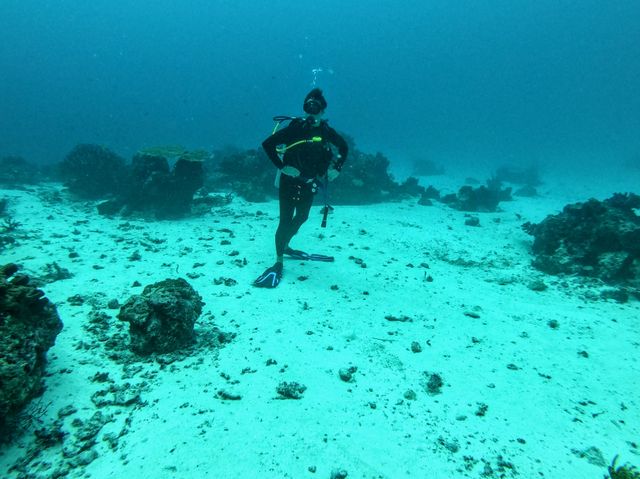 Thomas underwater